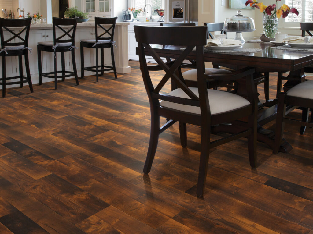 Hardwood flooring | Warnike Carpet & Tile