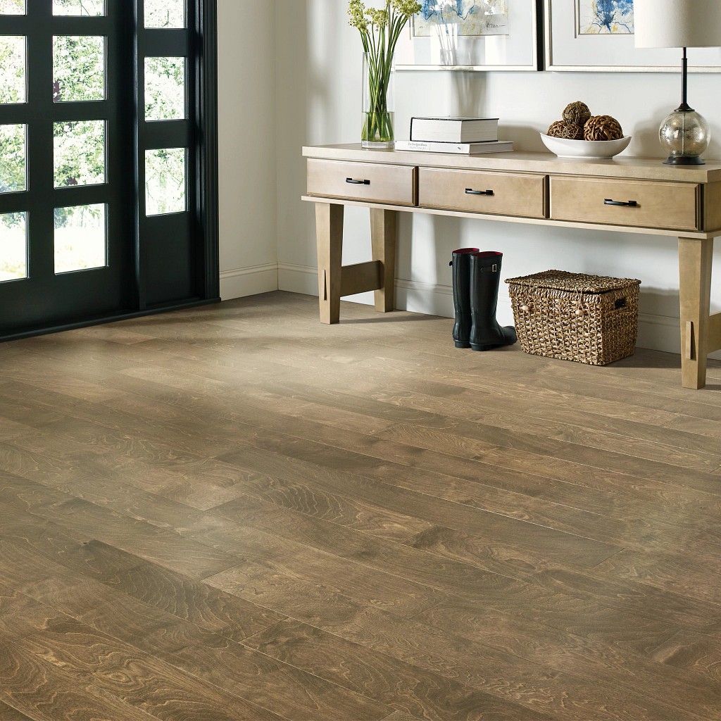 Hardwood flooring | Warnike Carpet & Tile