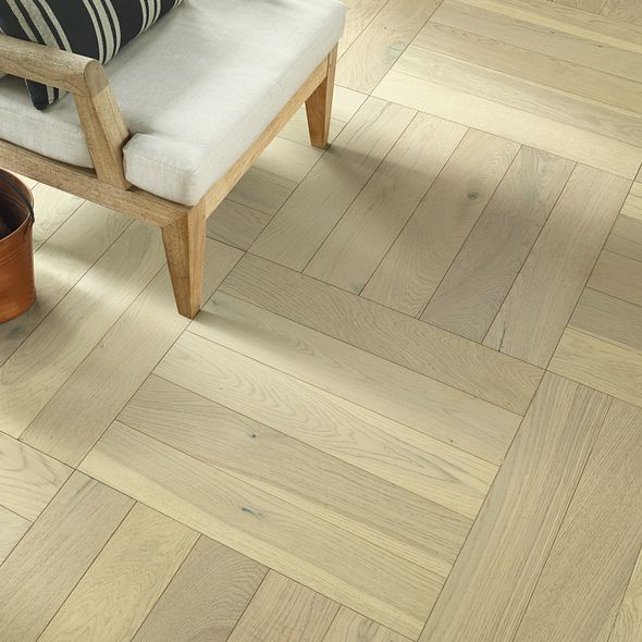 Hardwood flooring | Warnike Carpet & Tile