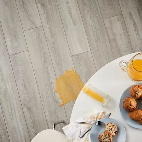 Vinyl Flooring Spills | Warnike Carpet & Tile